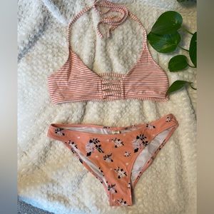 CUPSHE Cinched Floral Bottom and Striped Top Bikini - M